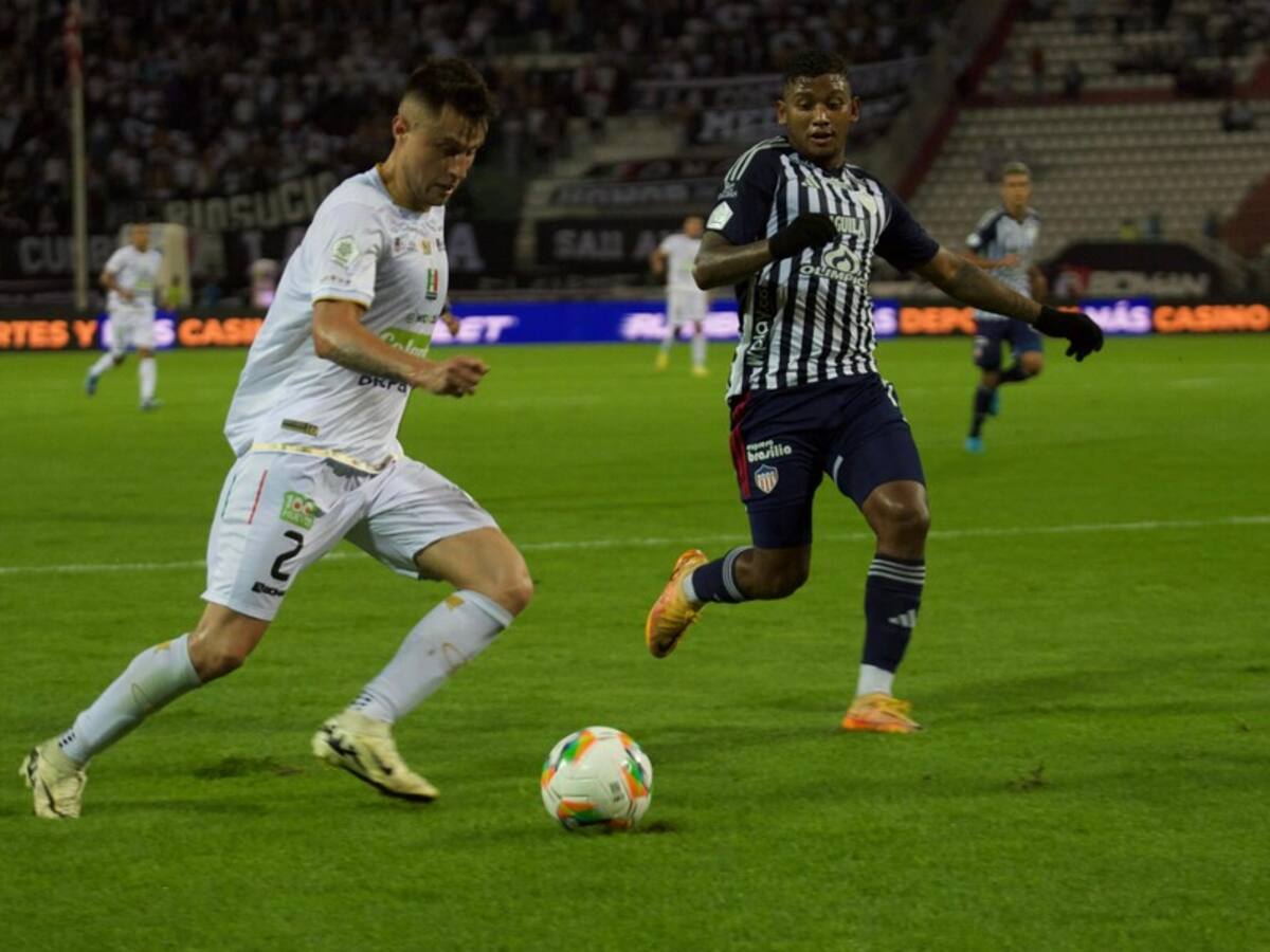 Junior consigue un puntazo en Manizales y sueña en grande: agónico empate con Once Caldas