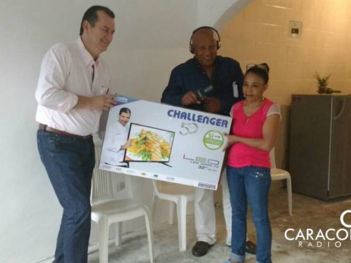 Madre de la boxeadora olímpica Ingrit Valencia por fin estrena televisor