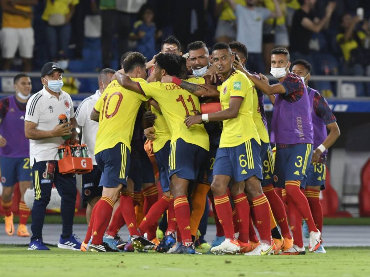 Dos colombianos en el once ideal de la Fecha 17 de las Eliminatorias