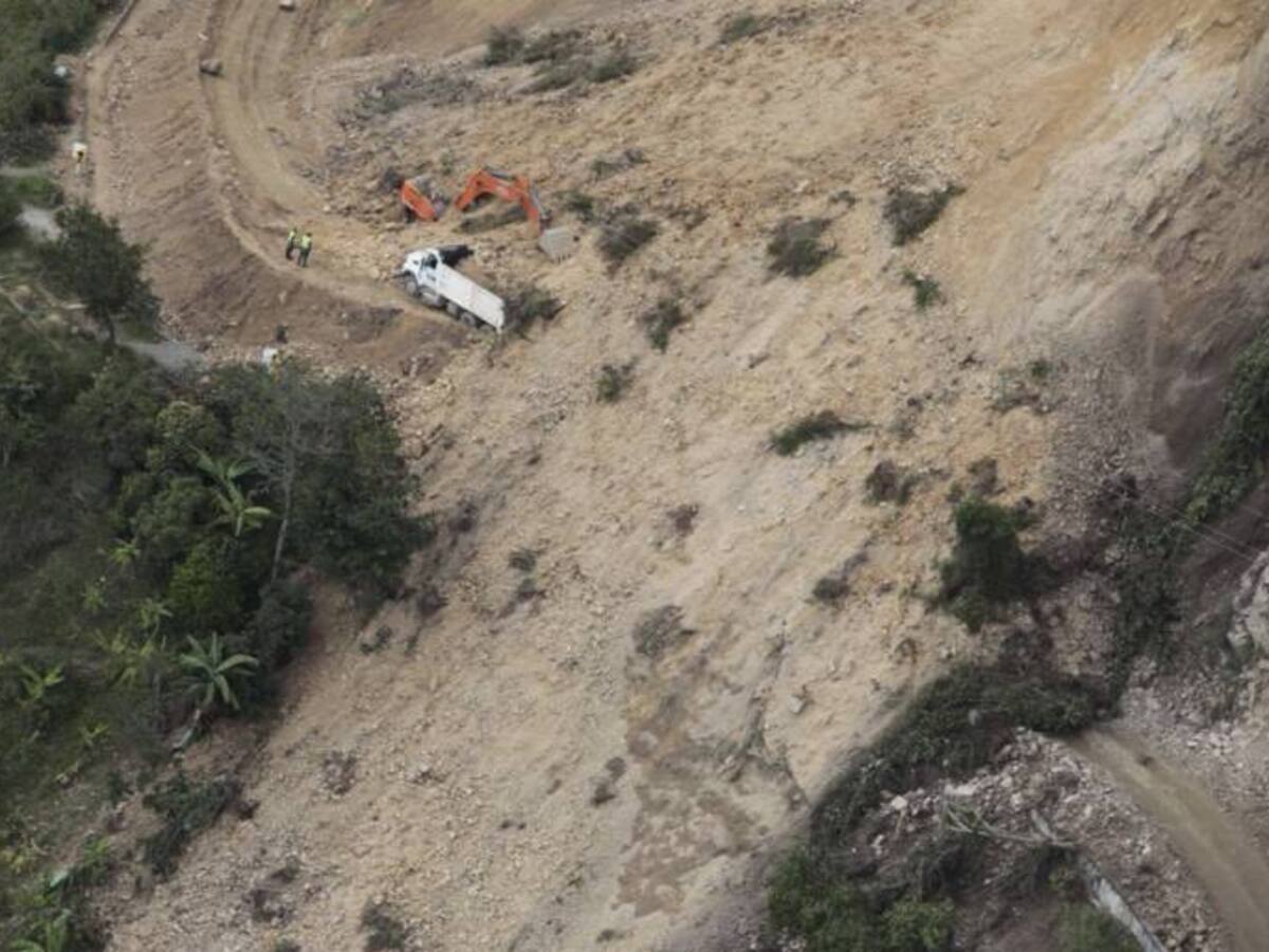 Rovirenses se quedaron sin carretera en el puente de Corpus Christi