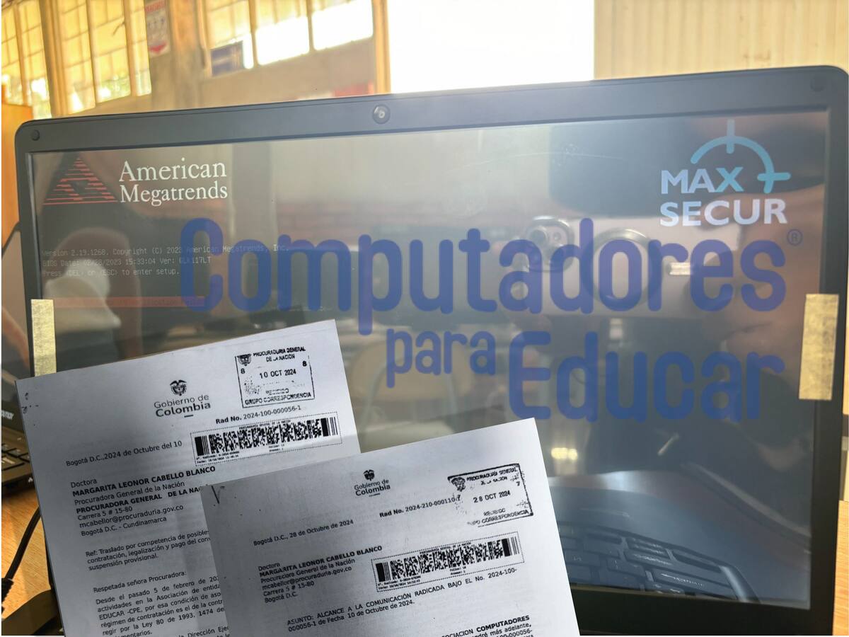 Los laboratorios extraviados en Computadores para Educar: Secretario general en el foco