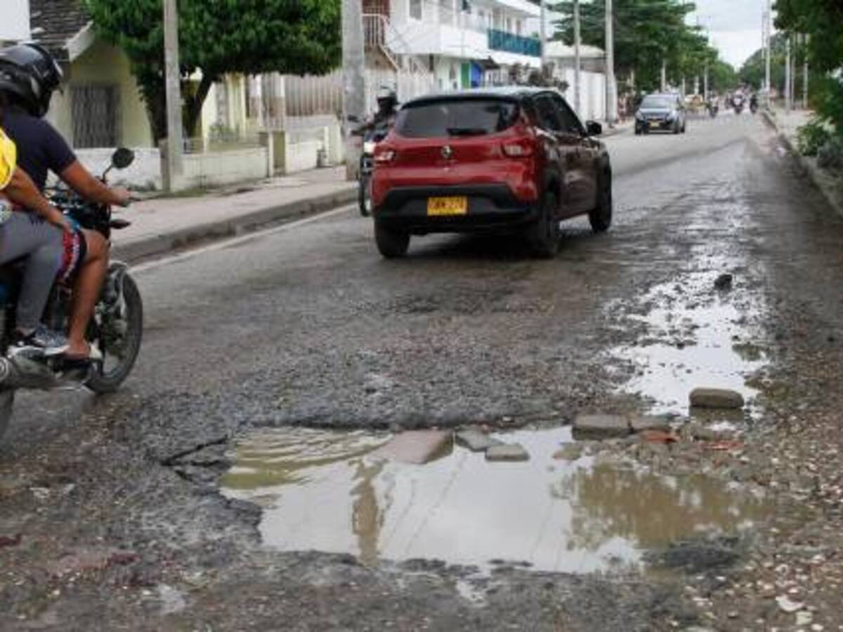 Preocupación del Concejo por precario estado de malla vial en Cartagena