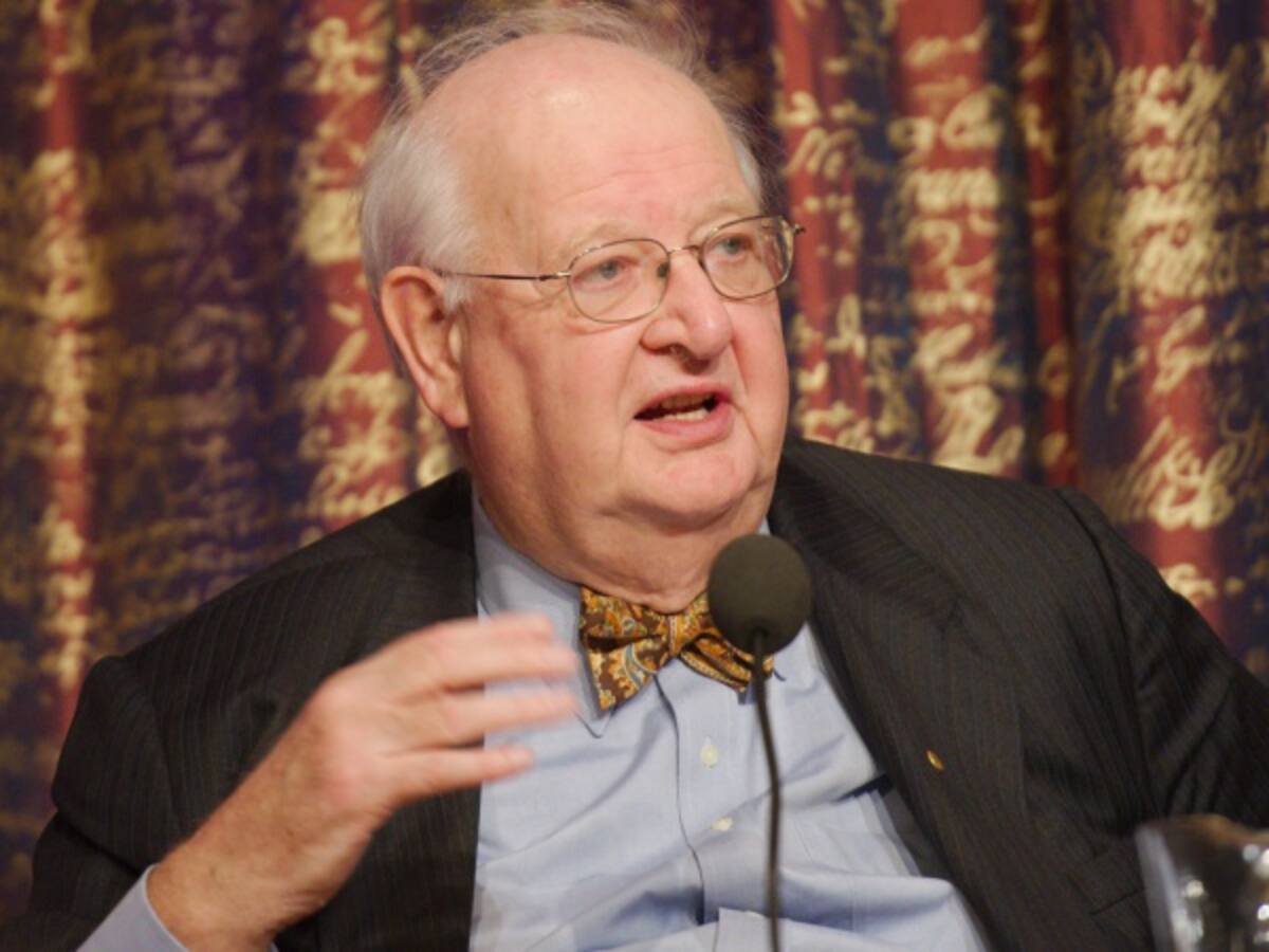 Premio Nobel de economía Angus Deaton participará en foro sobre crecimiento y equidad