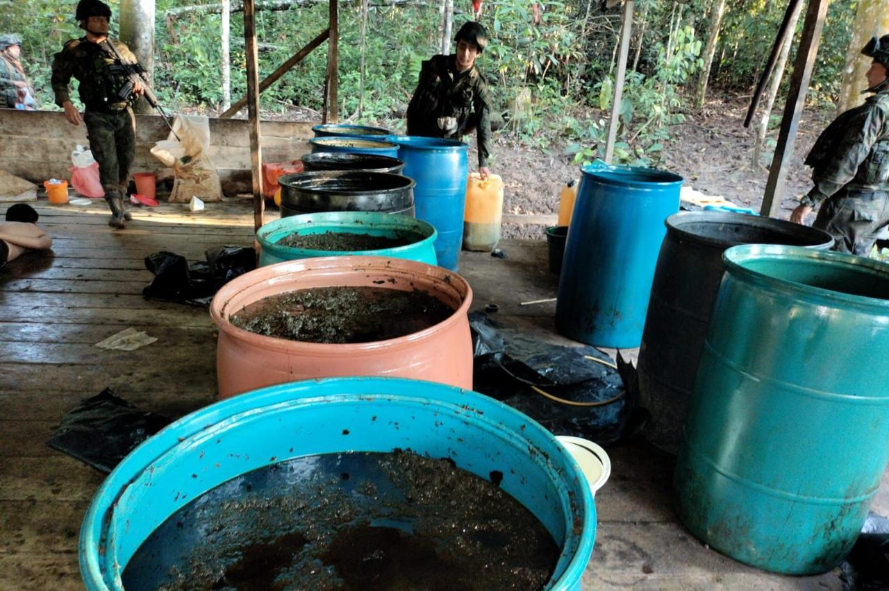 Destrucción de laboratorios de coca en Putumayo. Cortesía: Fuerzas Militares