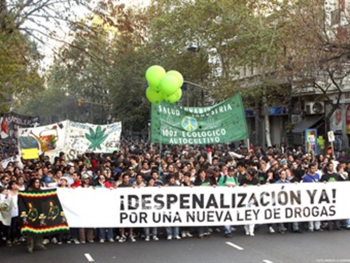 La marcha de la marihuana, en la columna de Pascual Gaviria.