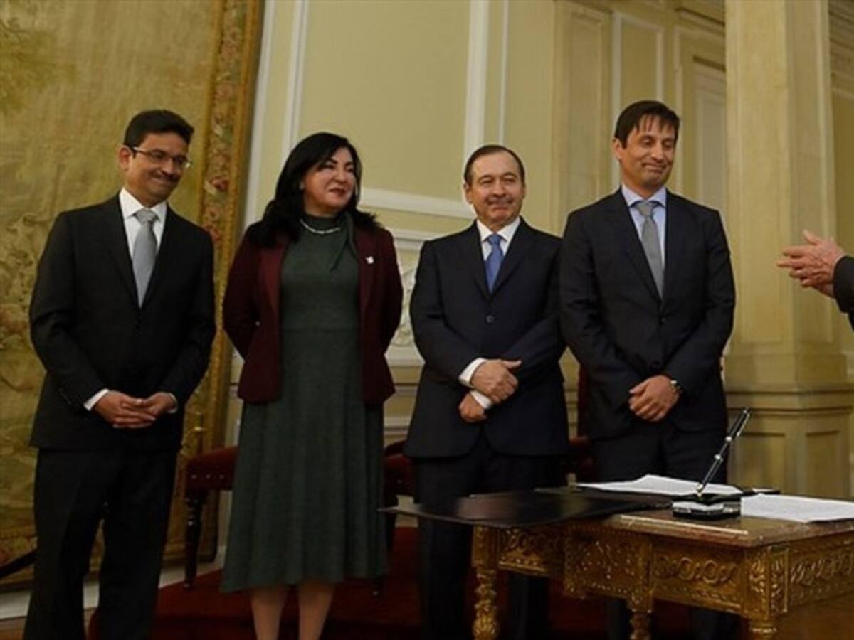 Santos ya tiene en sus manos el proyecto de procedimiento de la JEP