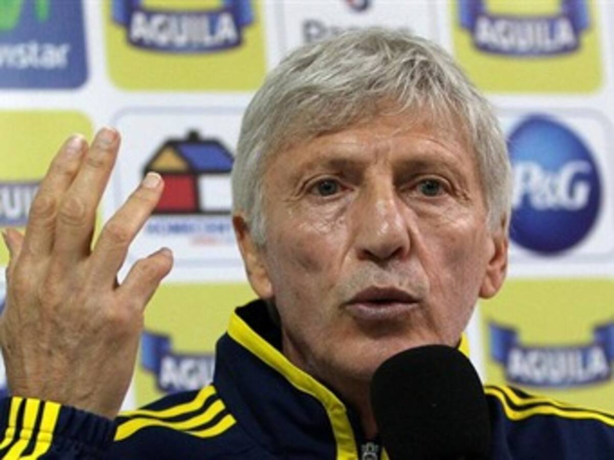 Contra Serbia, Pékerman pondrá a prueba centrales y delanteros