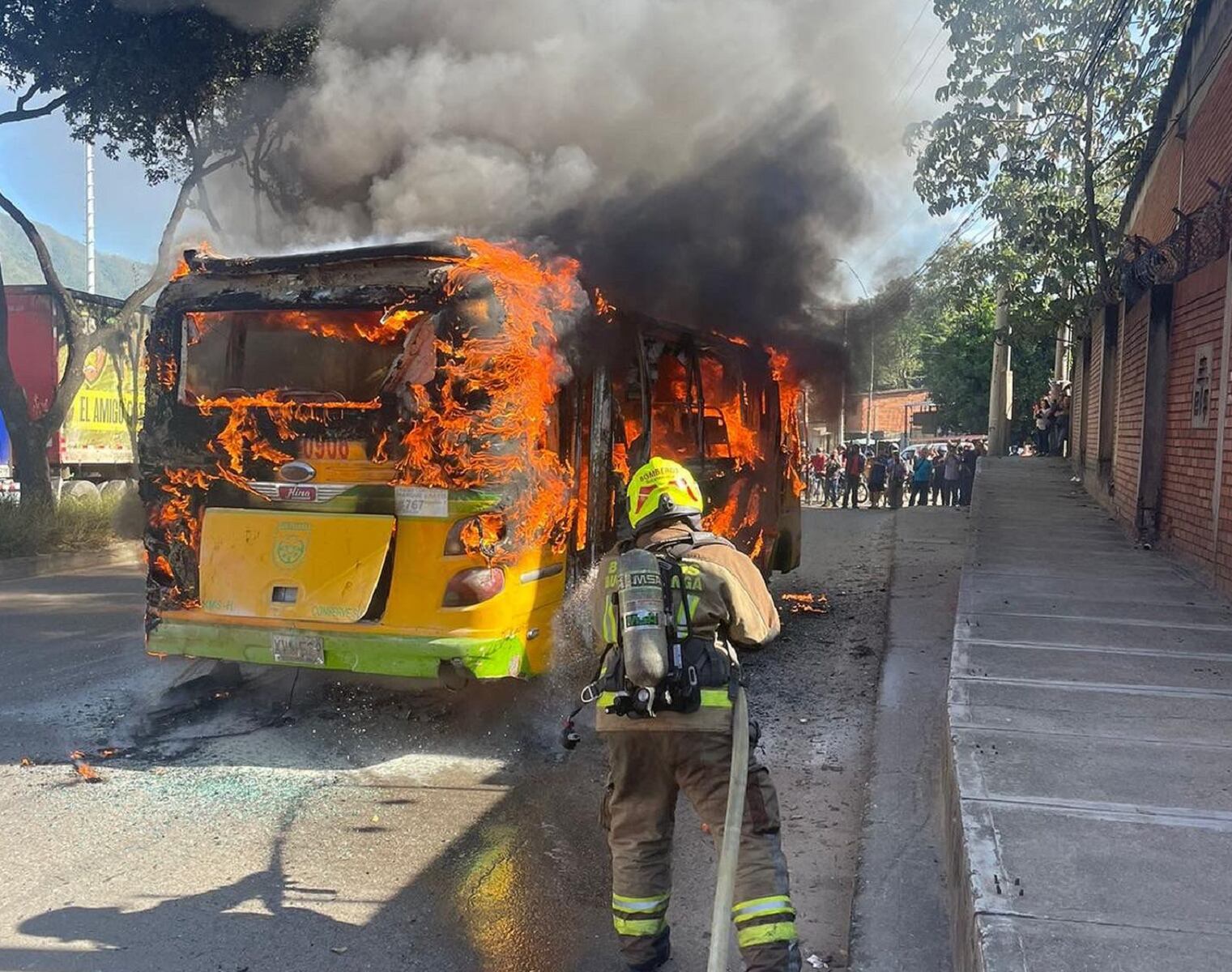 Se incineró bus