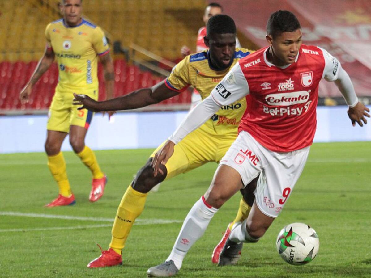 Santa Fe salva su invicto de local en los últimos minutos contra Pasto