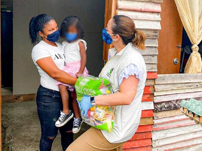 En Bolívar, ICBF entrega canastas alimentarias durante la pandemia