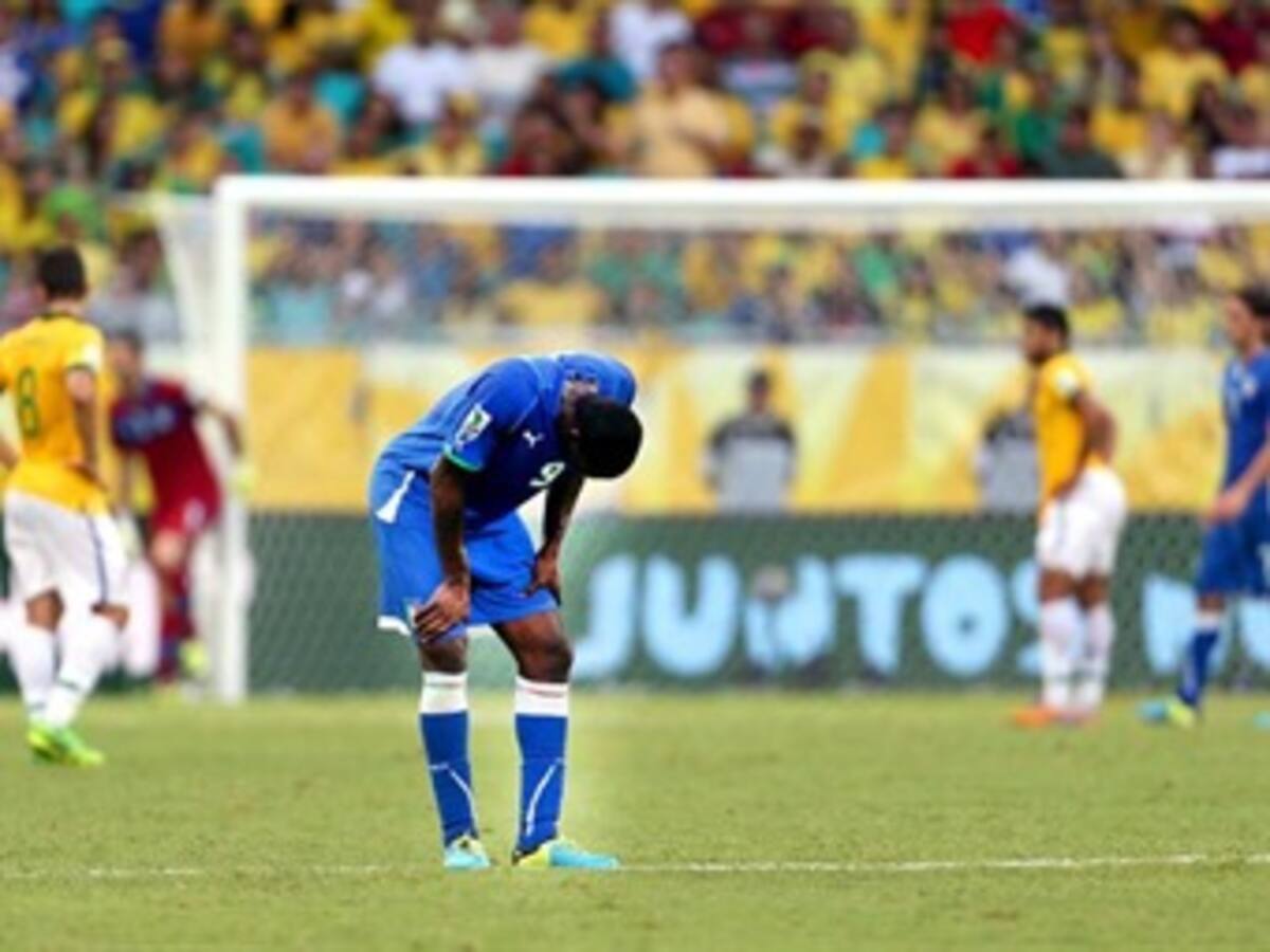 Balotelli se pierde el partido ante España, Pirlo continúa en recuperación