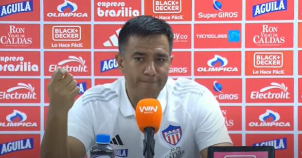 César Farías, DT del Junior / Dimayor.