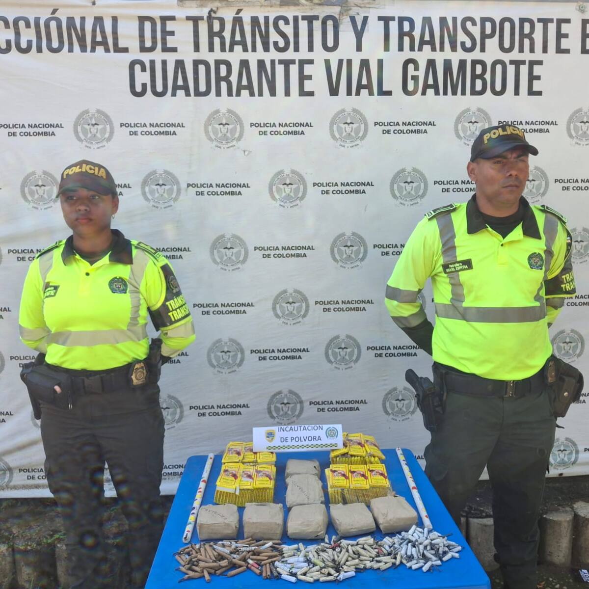 Policía de Tránsito frustra transporte de pólvora ilegal en la vía San Onofre – Cartagena