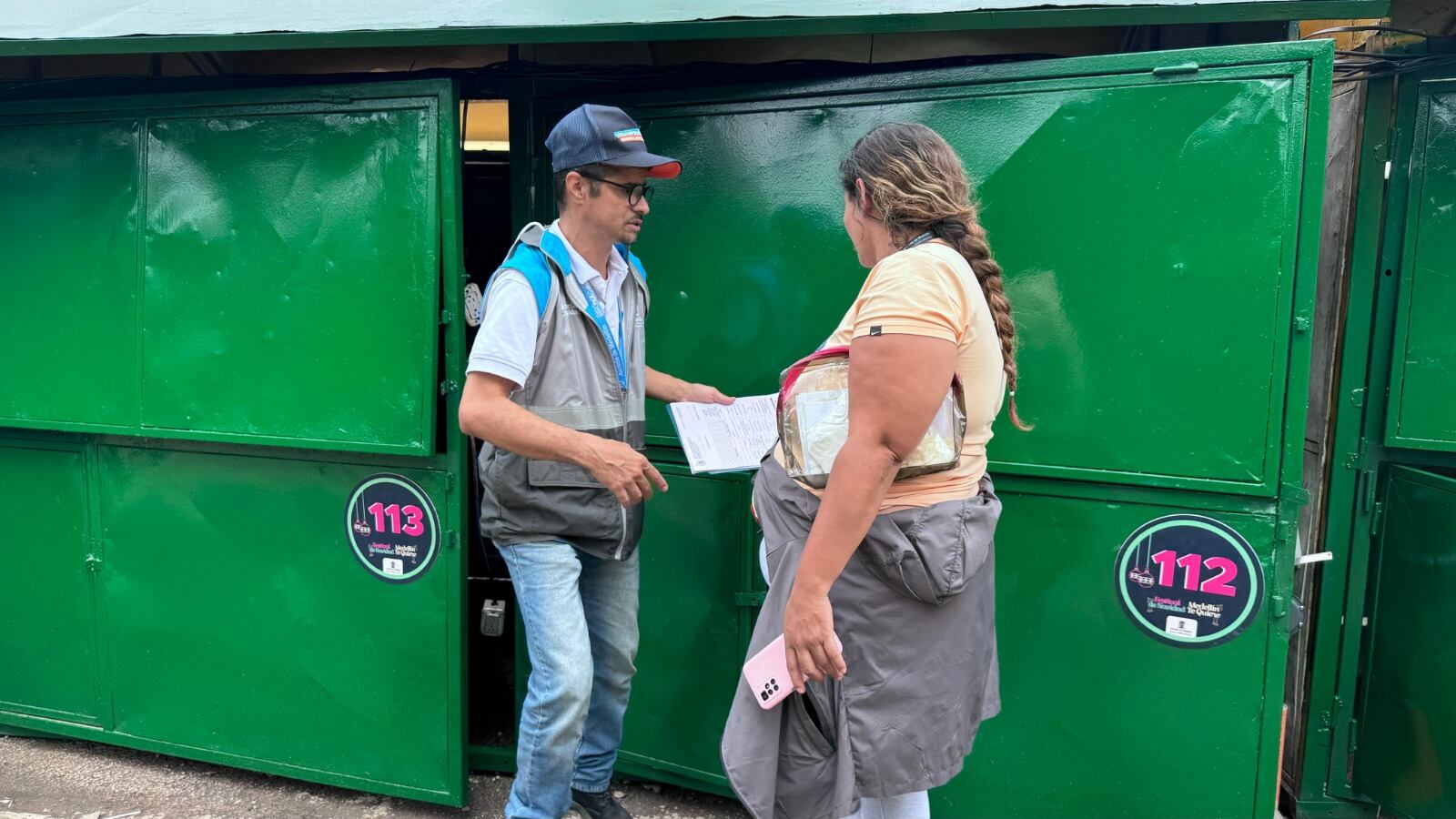 Puesto entregado para ventas en las zonas concurridas en navidad. Foto: Alcaldía de Medellín.