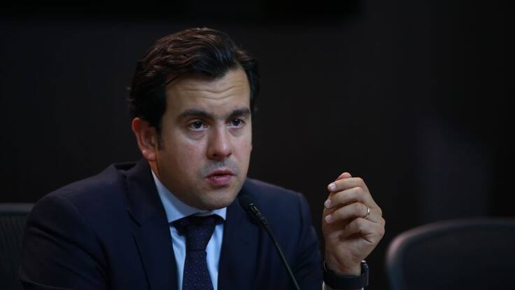 “Hablar de de una ARL es una excusa para que siga este país sin congreso”: Lara