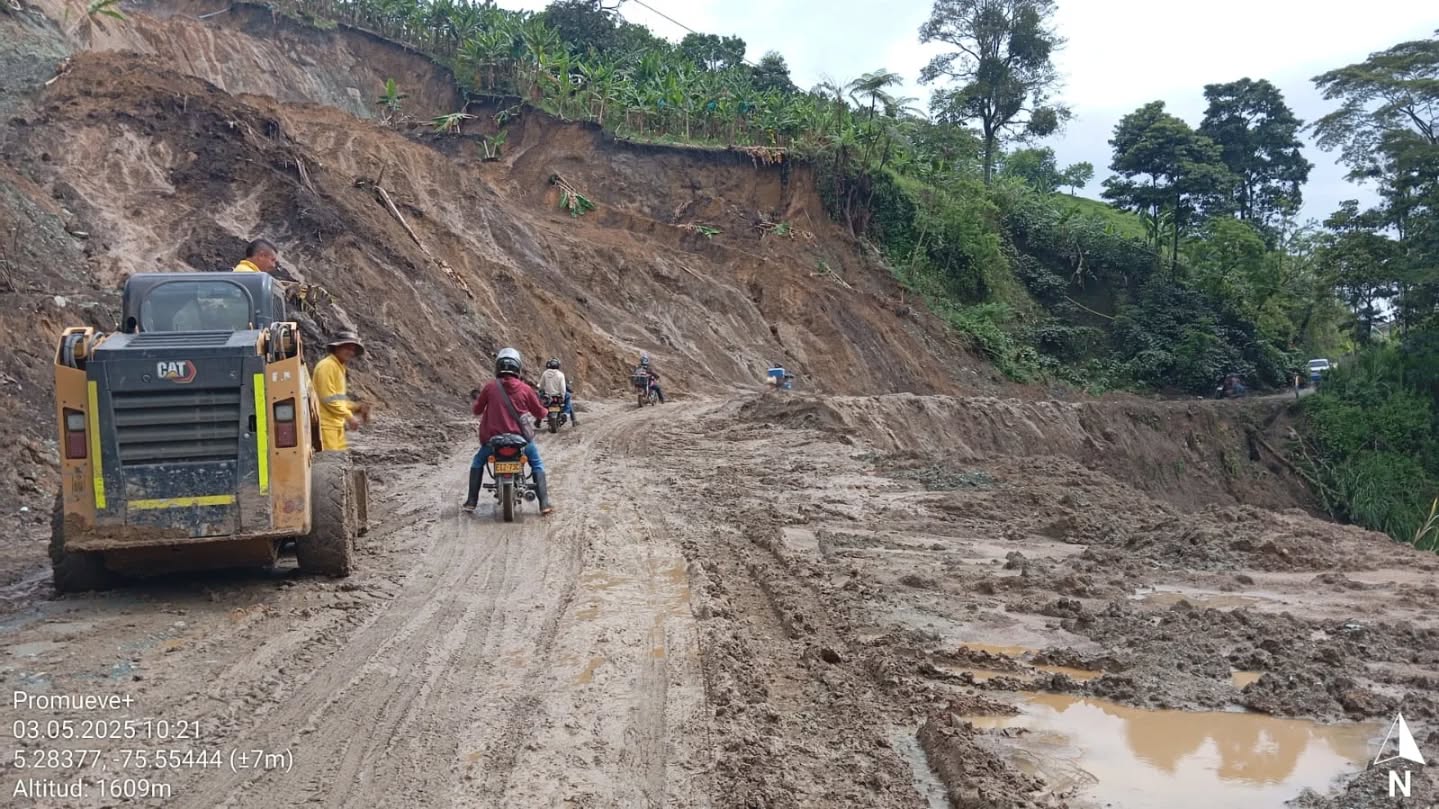 Vía sector La Aguadita. Foto: Facebook Alcaldía de Filadelfia.