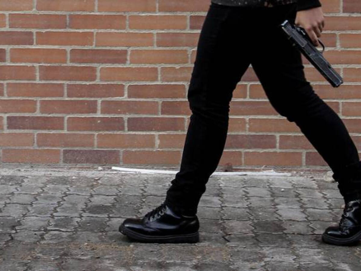 Entre $500.000 y $1 millón paga el Clan del Golfo para asesinar policías en el norte del país