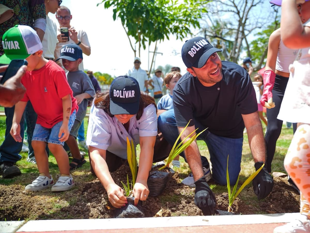 Jornada de recuperación en parque Punta Castillo: gobernación pidió más cuidado a la comunidad