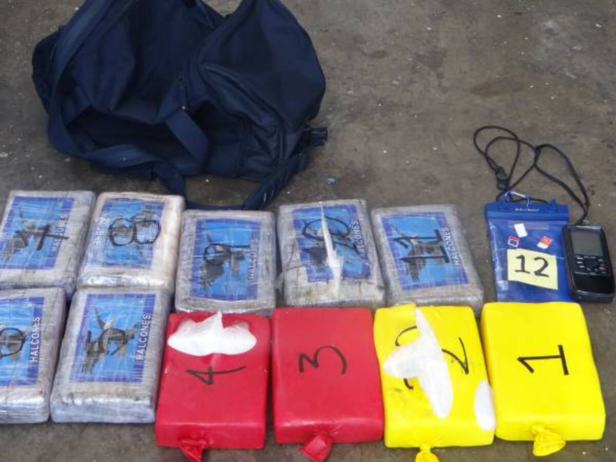 Armada inmovilizó embarcación con 11 kilos de cocaína en aguas de San Andrés