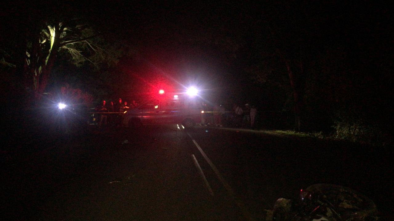 Primer siniestro vial atendido por los bomberos de Supía, donde un motociclista pierde el control del vehículo falleciendo posteriormente. Foto: Cuerpo de Bomberos Voluntarios de Supía.