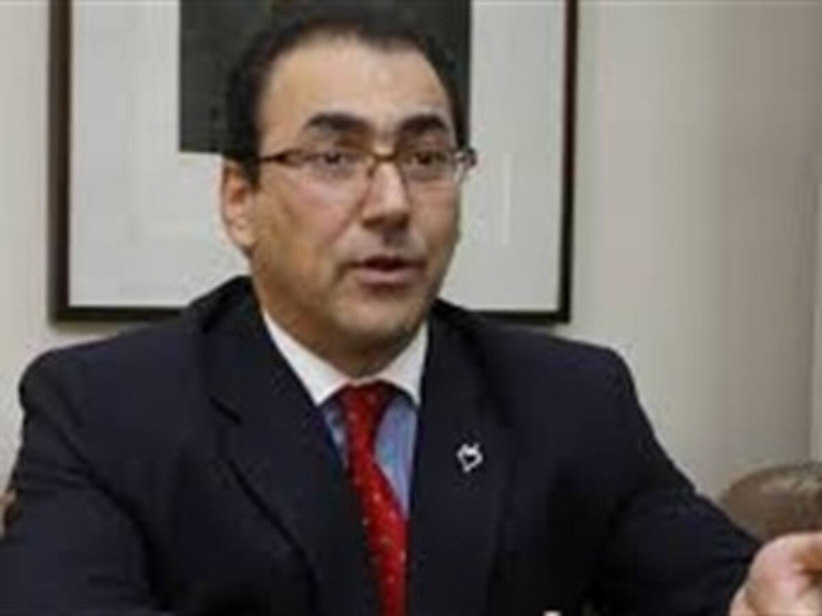 "No es el momento para discutir facultades de la Procuraduría": La U