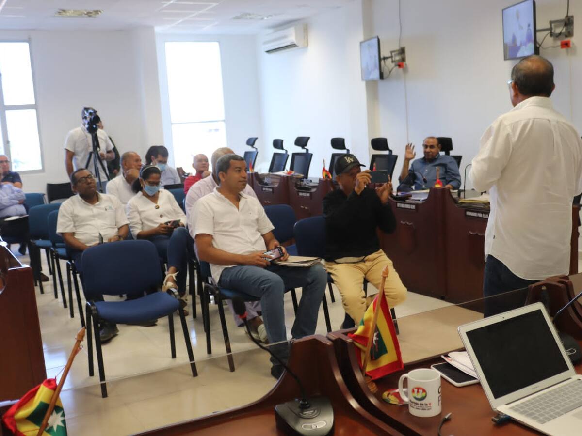 Comisión primera del Concejo realizó audiencia pública con asociaciones de Bazurto