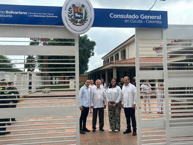 Consulado de Venezuela en Cúcuta volvió a abrir sus puertas