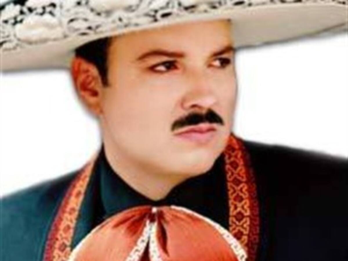 Pepe Aguilar adelanta material de su nuevo disco