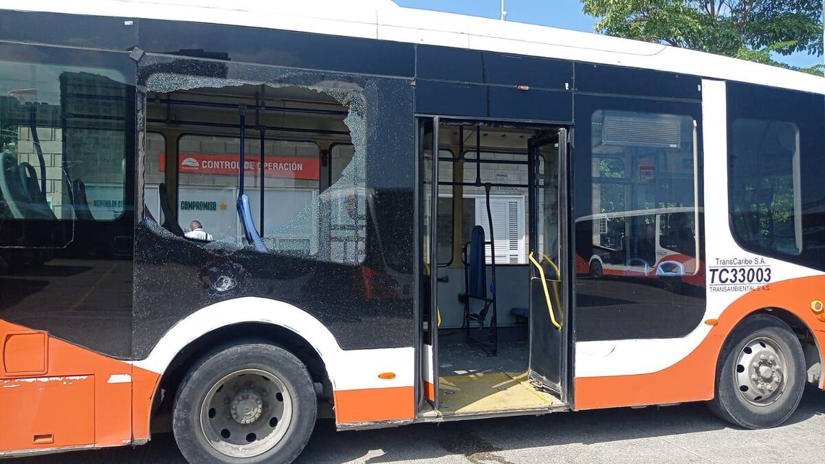 Cartagena inicia tercera semana de septiembre con buses de Transcaribe vandalizados