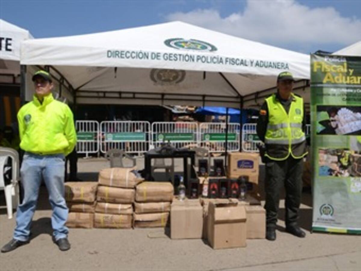 Más de 10.000 objetos de contrabando incautados en mercado de Cartagena