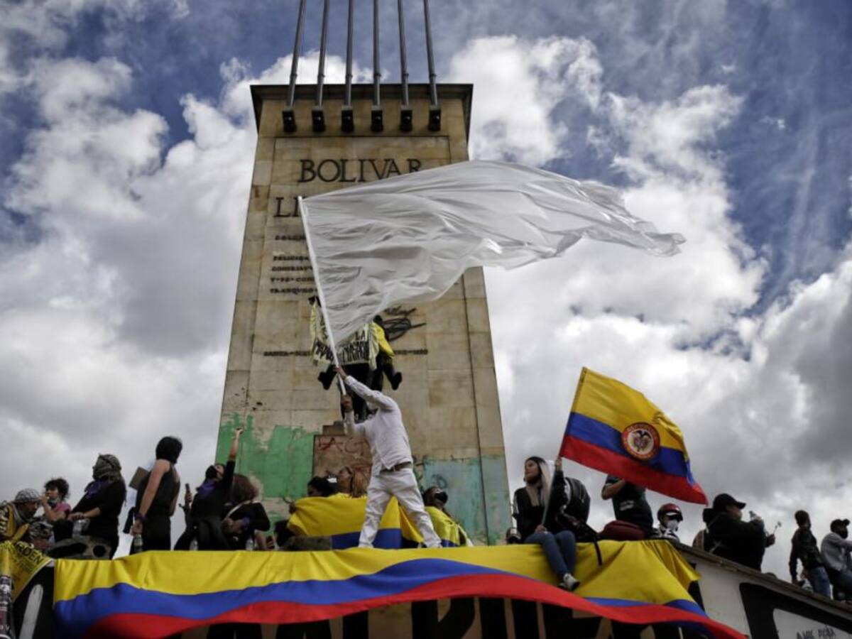 Paro Nacional 19M: bloqueos en Bogotá; hay dos muertos en Buenaventura