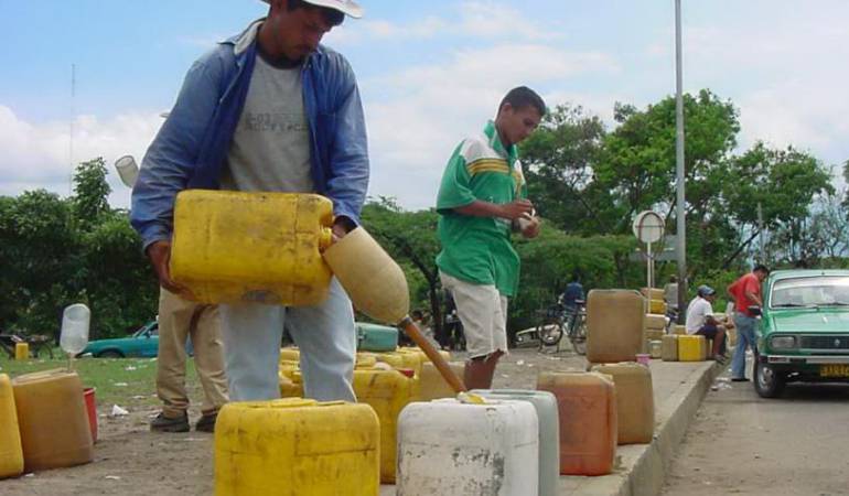 Por las trochas fronterizas continúa ingresando el combustible de manera ilegal a Colombia.