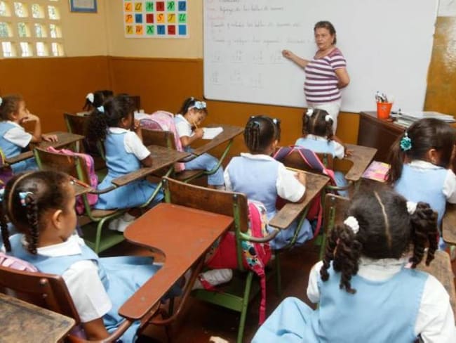 Ocho formadores extranjeros enseñarán inglés en escuelas de Cartagena