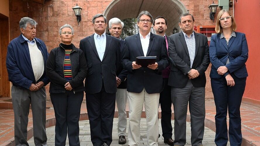 Por medio de un comunicado advirtió que analizan el futuro de la negociación debido a los cuatro atentados que ha cometido dicha guerrilla, el día de hoy. . Foto: Colprensa.. Foto: Cortesía/Presidencia