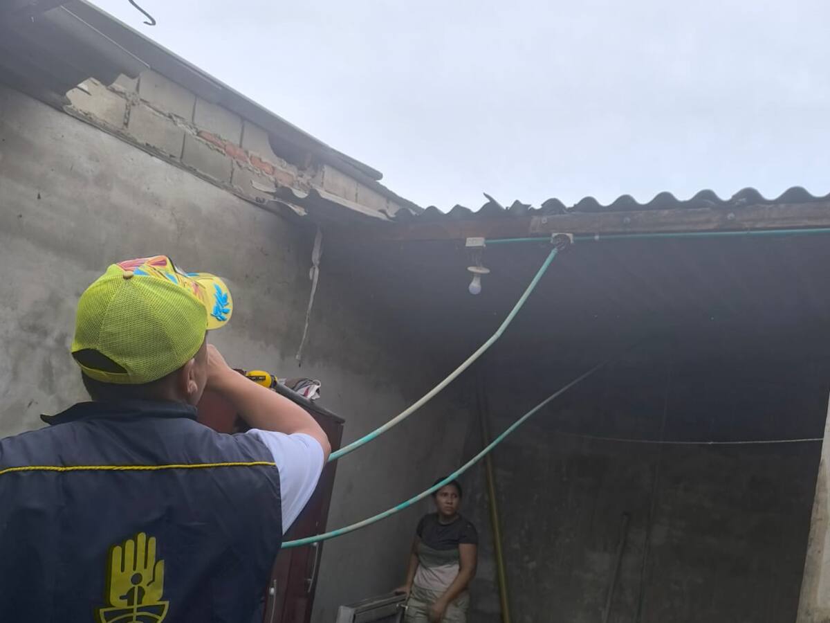 Fuertes vientos destechan viviendas en Malambo, Atlántico: hay cuatro lesionados