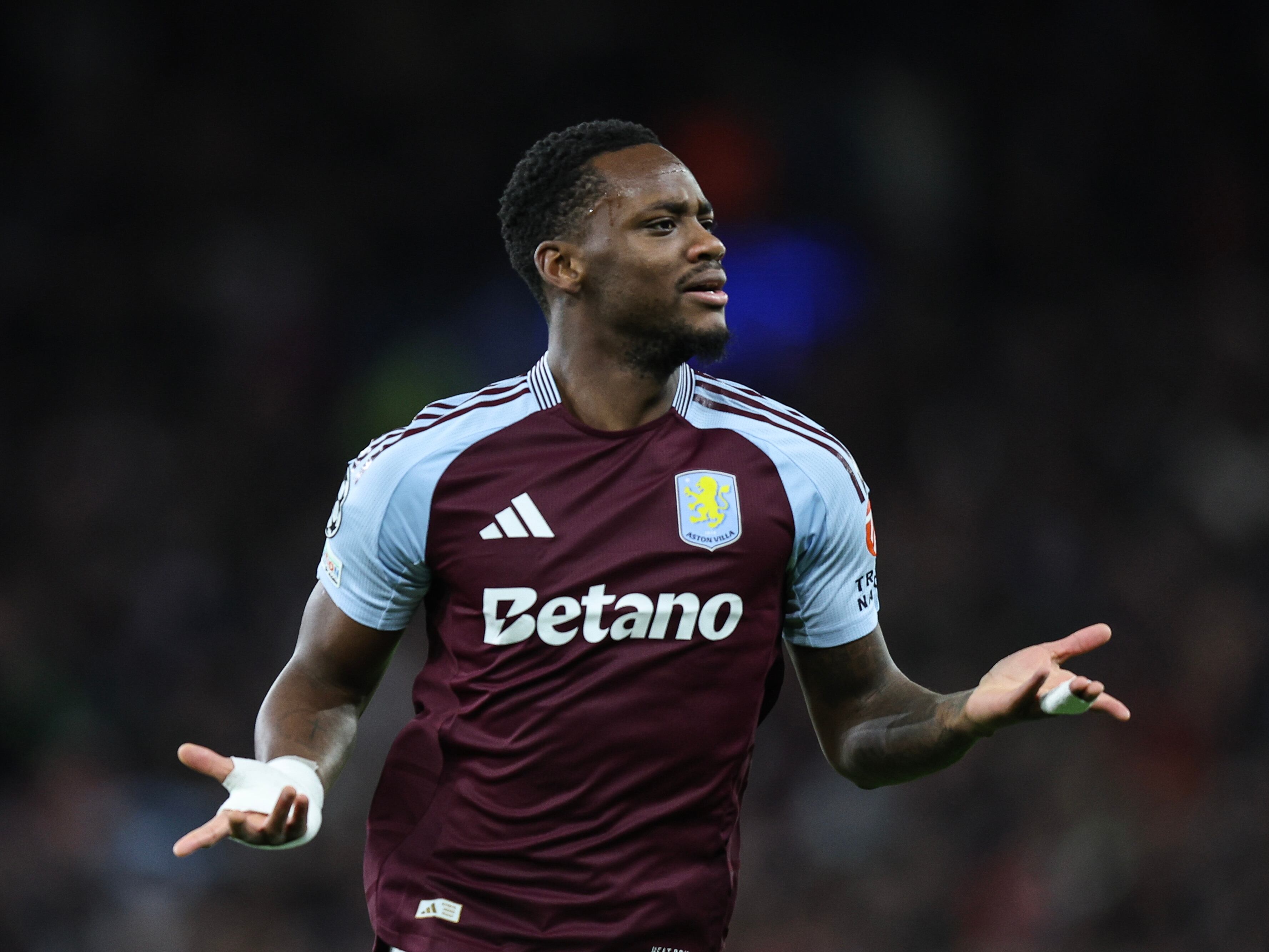 Jhon Jader DUrán celebra su golazo contra el Bayern Múnich. (Photo by James Baylis - AMA/Getty Images)