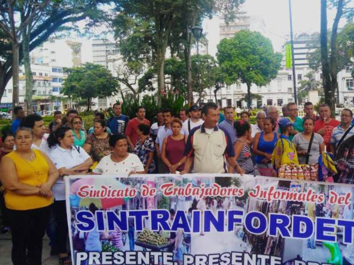 Comerciantes de Ibagué protestan por aumento de cobros de la Alcaldia