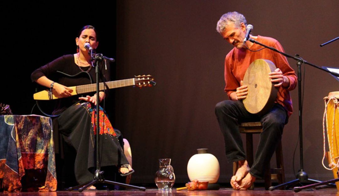 DAR A LUZ. El Disco- Libro que nace de un espectáculo.