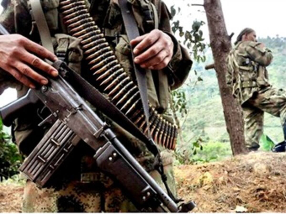 Expertos aseguran que las Farc seguirán con sus ataques para presionar la mesa