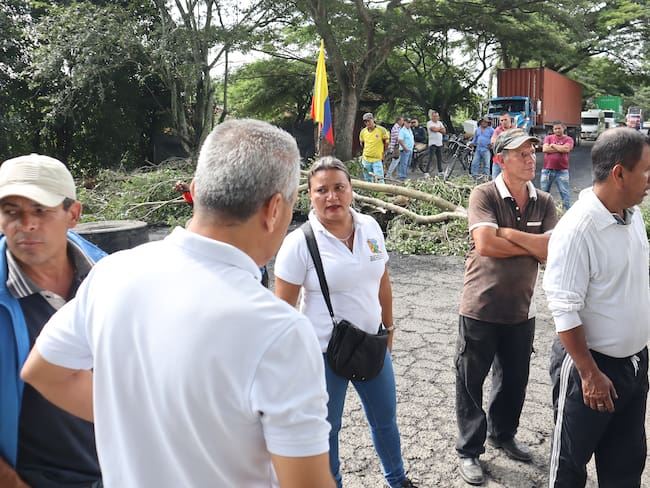 Las comunidades indígenas que ocuparon el predio también reclaman tierras. Foto: Alcaldía de Bolívar.