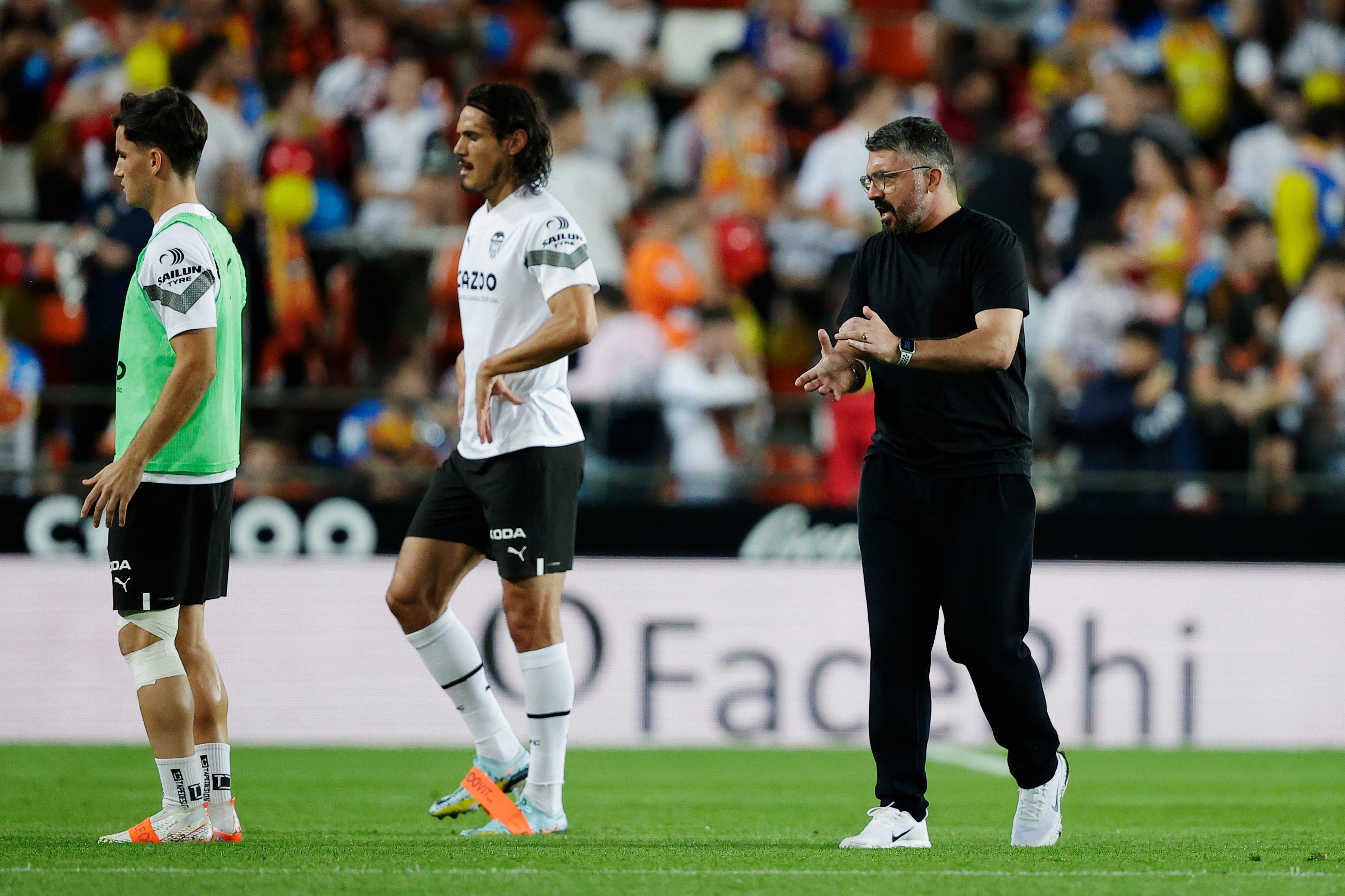 Gennaro Gattuso confirmó la lesión Edinson Cavani en el Valencia. (Photo by David S. Bustamante/Soccrates/Getty Images)