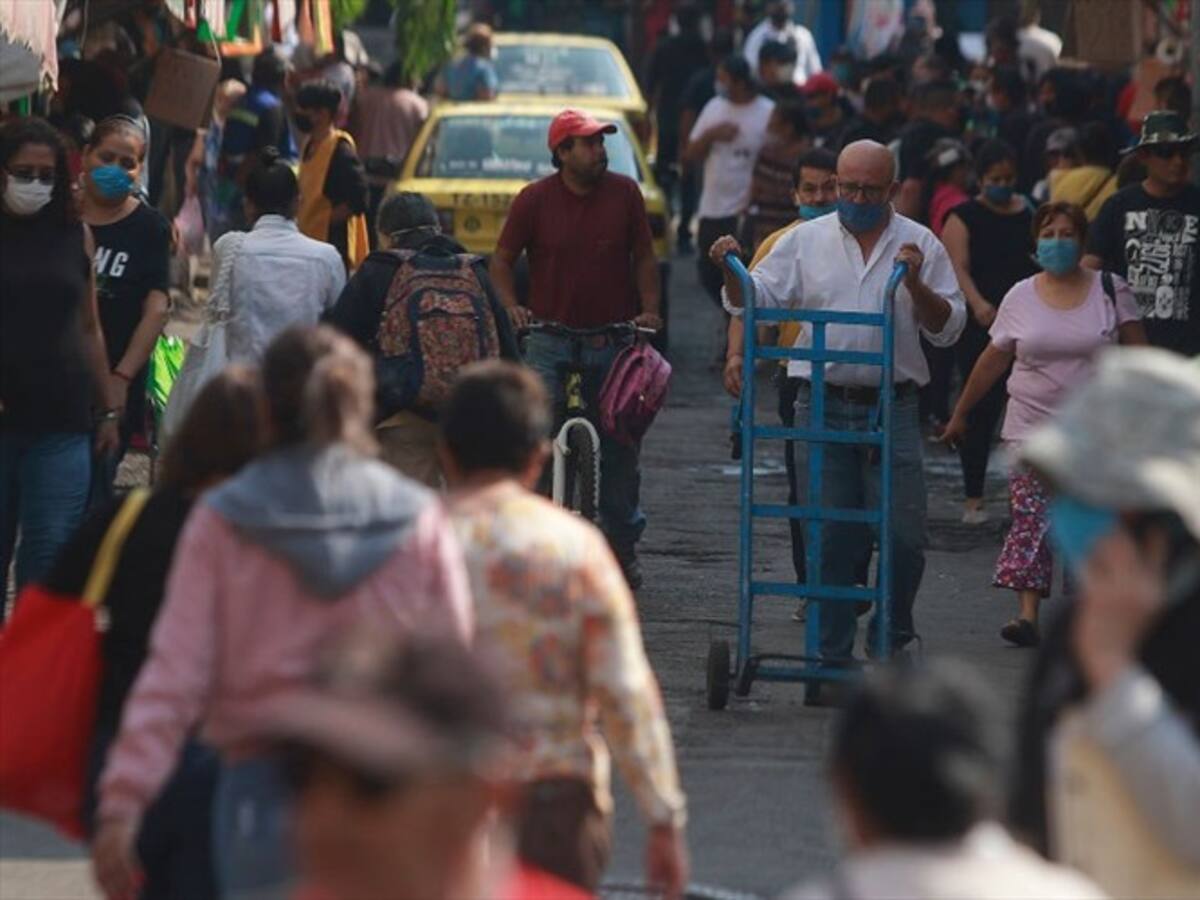 Matemático sostiene que los cálculos oficiales de la pandemia en México están errados