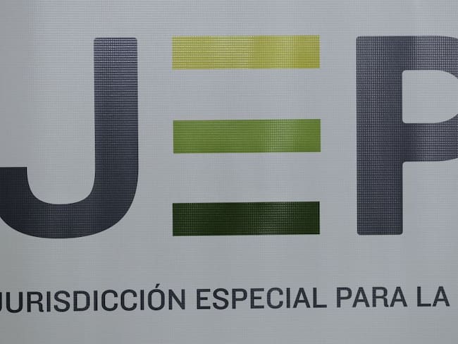 La JEP otorgó tres permisos de salida de Colombia a exmiembros de las FARC