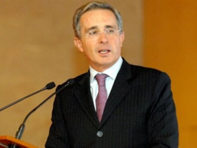 Uribe desmiente a Juan Carlos Vélez y niega contactos políticos con Naranjo