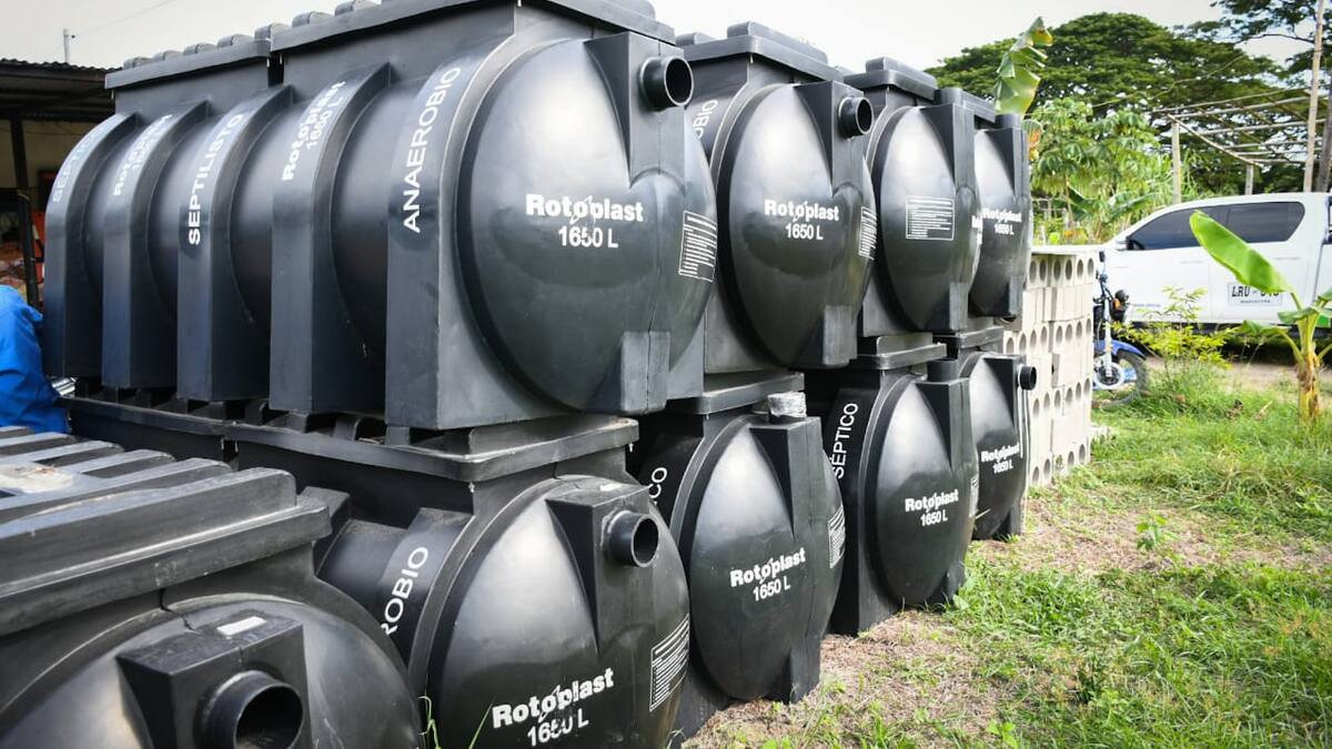 Cortolima entregó un sistema de aguas residuales en la población de Prado
