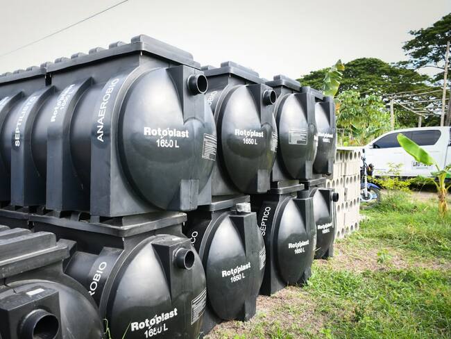 Entrega de sistema de aguas residuales en Prado, Tolima