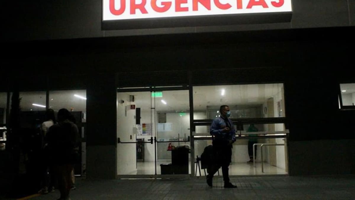 El hospital de Granada reporta una sobreocupación de urgencias y hospitalización de hasta el 200%