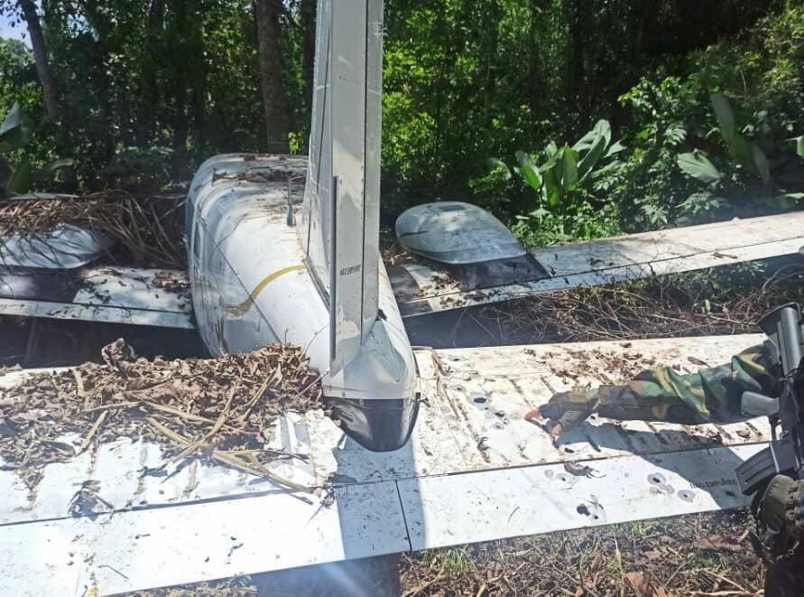 Fotografía satelital de una de las aeronaves en pistas clandestinas / Foto: Twitter @dhernandezlarez