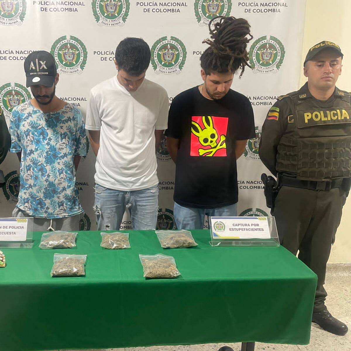 En una peluquería vendían masmelos rellenos de marihuana