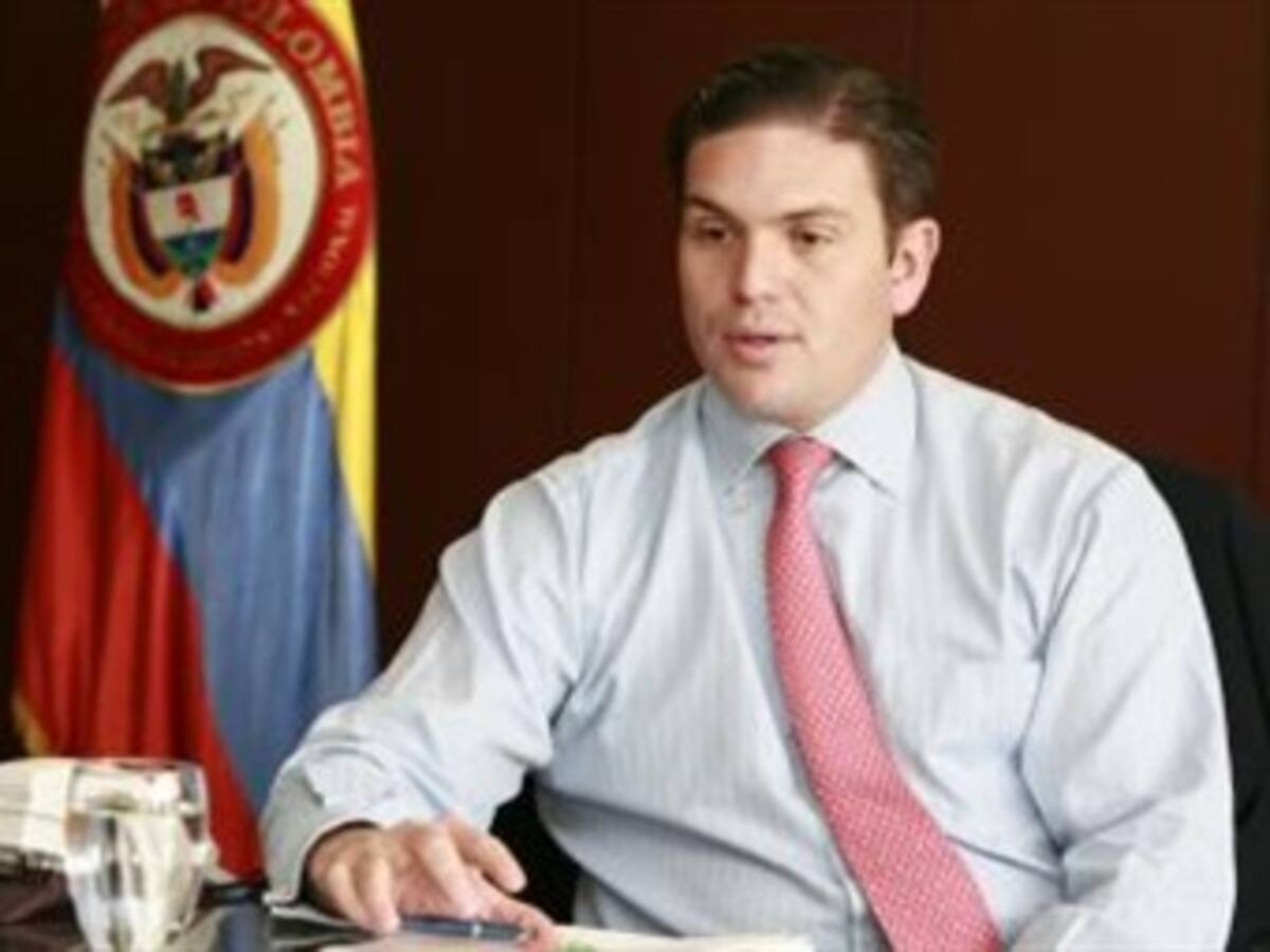 Vamos a evaluar y en el momento que corresponda se tomarán las decisiones sobre la cúpula: Mindefensa